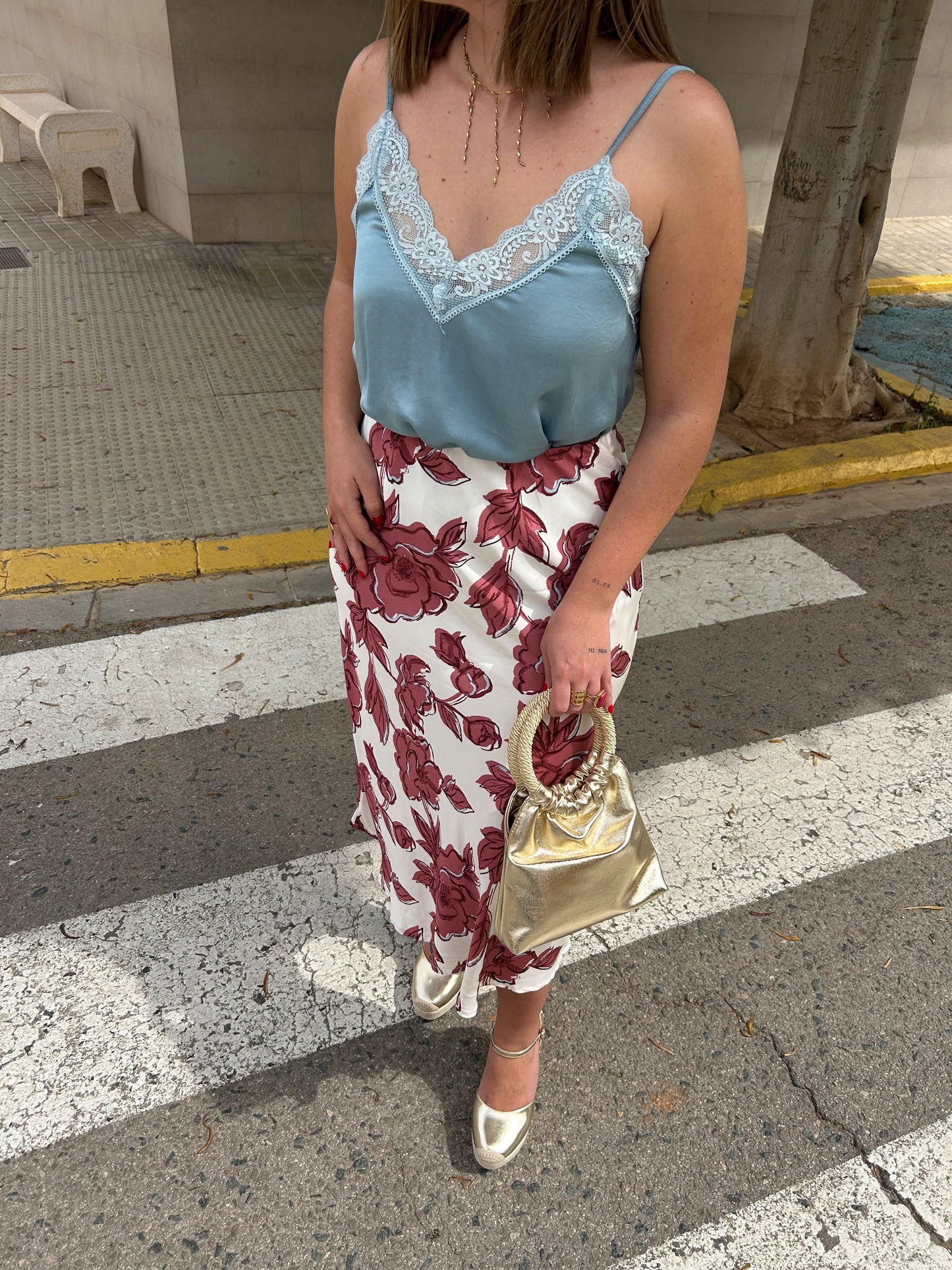 FALDA FLORA
