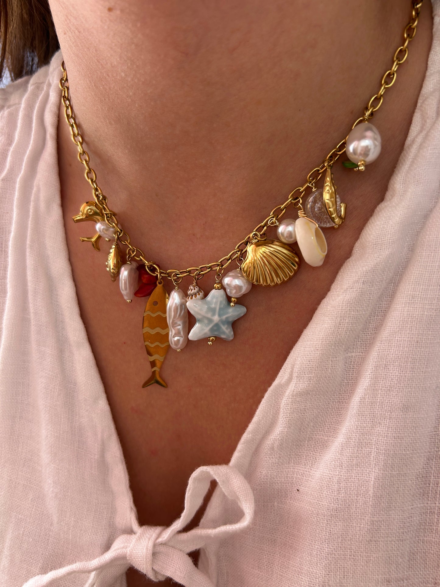 COLLAR ISLAND