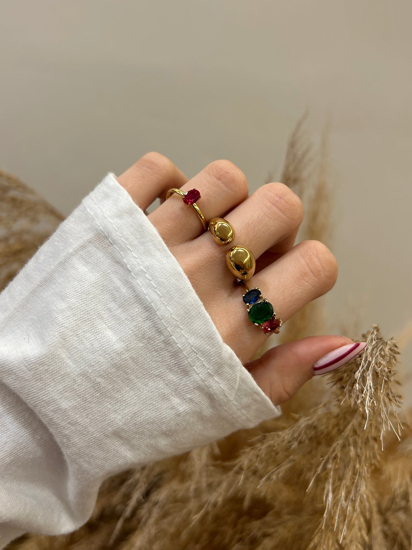 ANILLO VIVIENNE