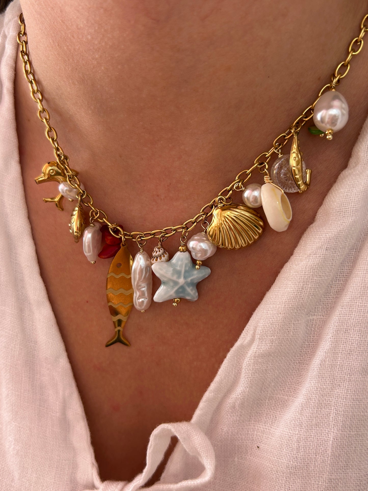 COLLAR ISLAND